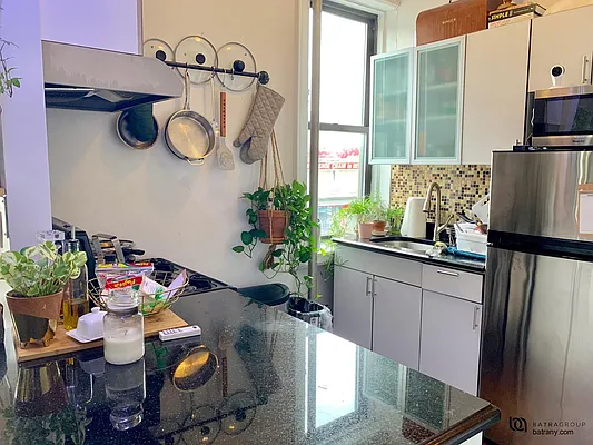 Rented by Batra Group Inc | media 12