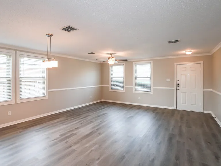 6120 Countess Ln — Photo 6