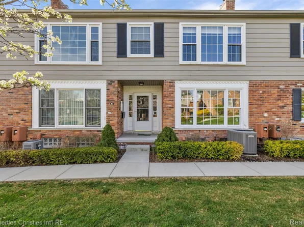 551 N Old Woodward Ave, Birmingham, MI 48009