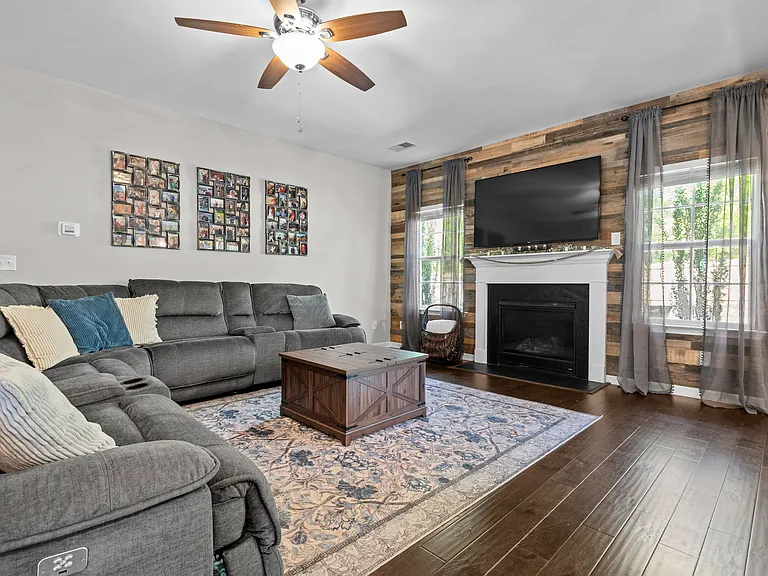 566 Esaw Dr — Photo 8