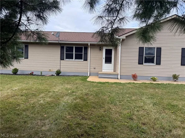 7915 Kennard Rd, Lodi, OH 44254