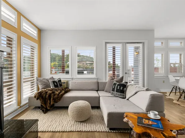 827 Hiawatha Place S #604, Seattle, WA 98144