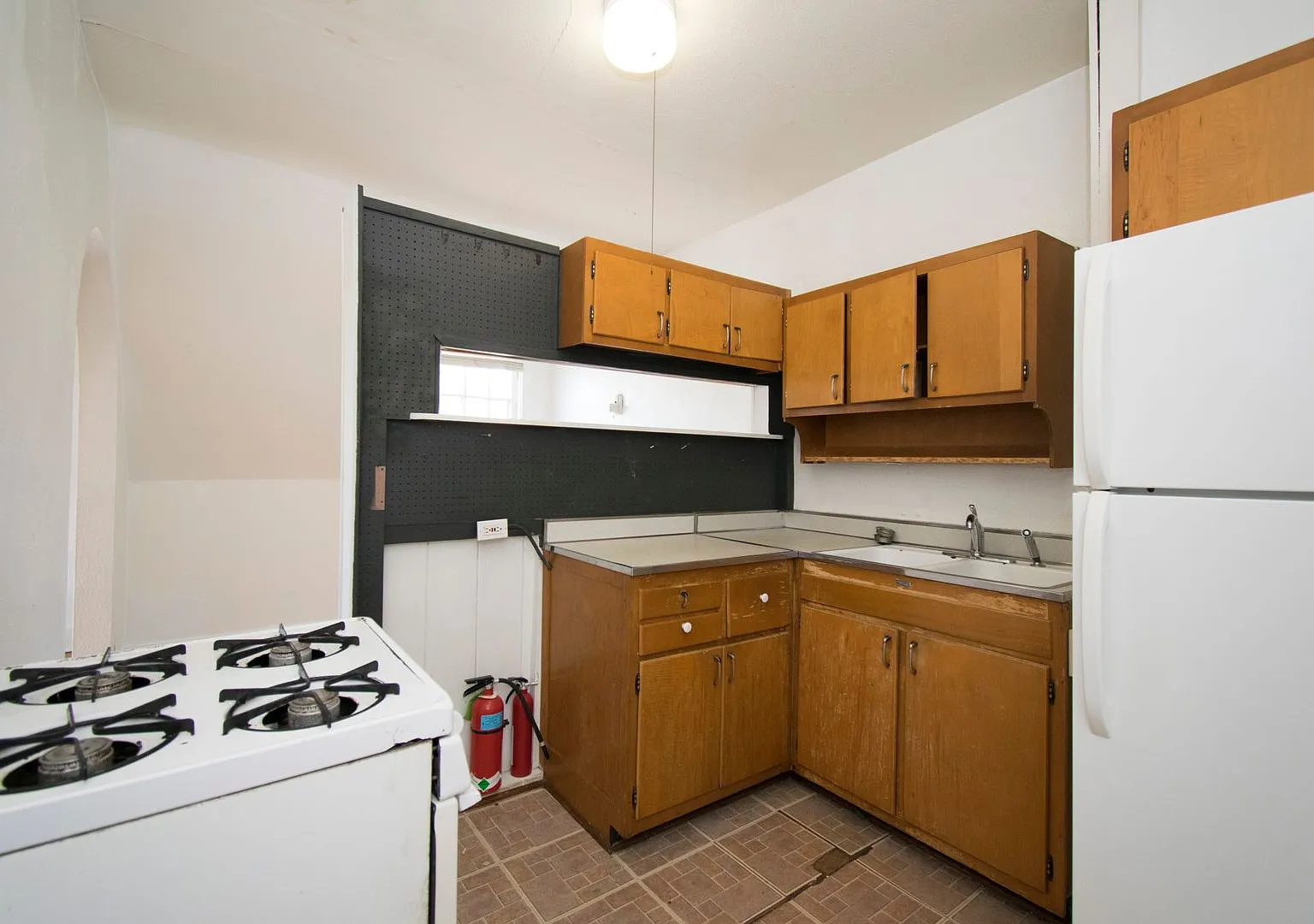 402RAC — Photo 4