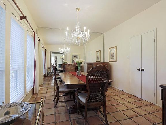 3rd image of 2612 Glen Haven Blvd