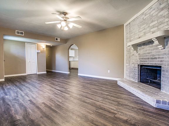 4th image of 1418 Toyah Creek Ln