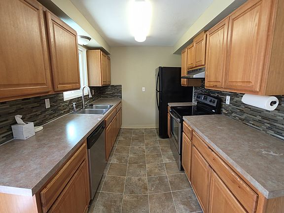 4th image of 8607 NE 130th Ave