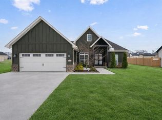 8772 Bale Twine Ct, Bowling Green, KY 42104