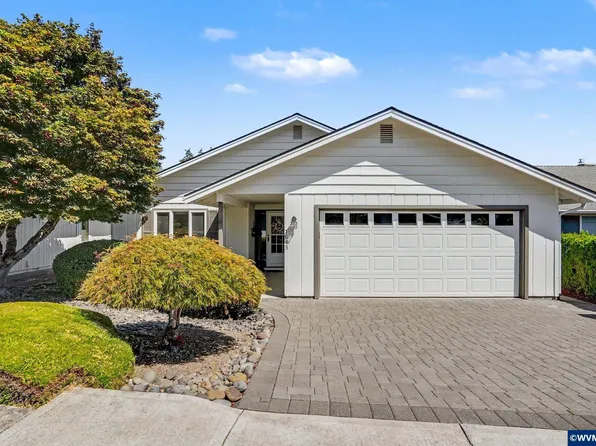 1643 Sunrise Cir NW, Salem, OR 97304