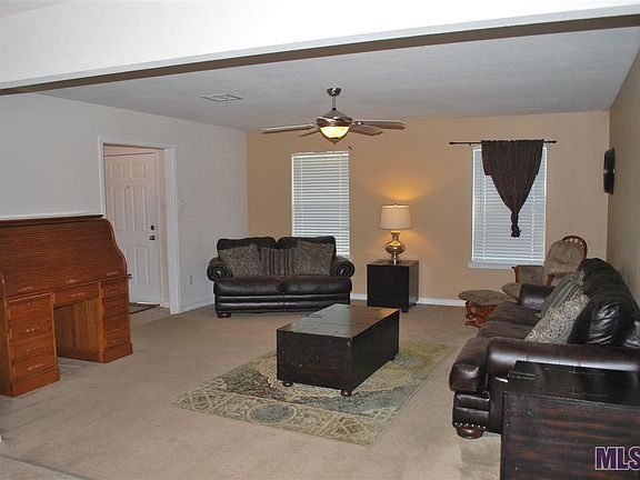 5th image of 23623 Country Manor Ave