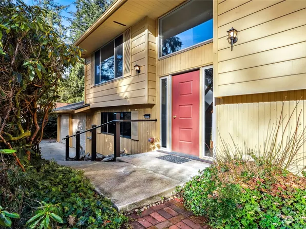 2795 NW Northstar Drive, Silverdale, WA 98383