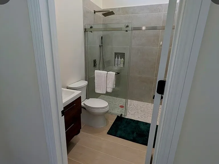 2084 W Hampton Dr — Photo 4