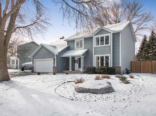9635 Polaris Ln N, Maple Grove, MN 55369