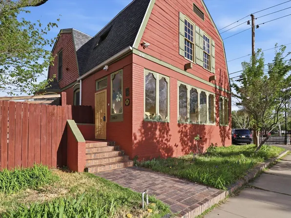 216 9th St NW, Albuquerque, NM 87102