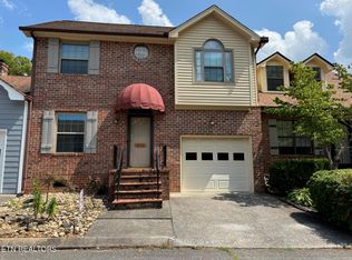 406 Bayberry Ct, Maryville, TN 37803