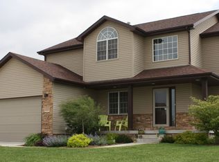 10320 N 151st St, Waverly, NE 68462