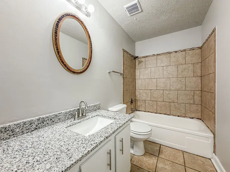 2802 Grinnell Ave — Photo 8