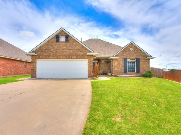 816 SE 5th Ct, Moore, OK 73160