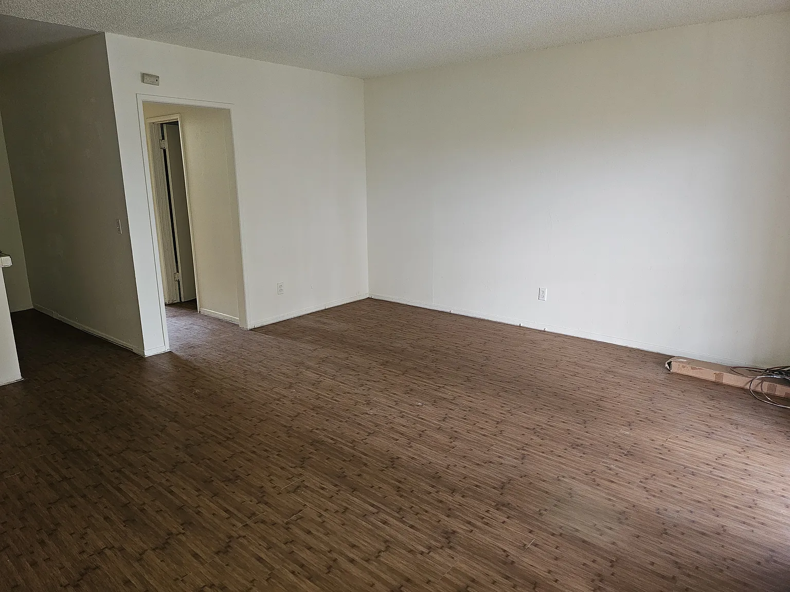 1 bed, 700 sqft, $1,800 — Photo 1