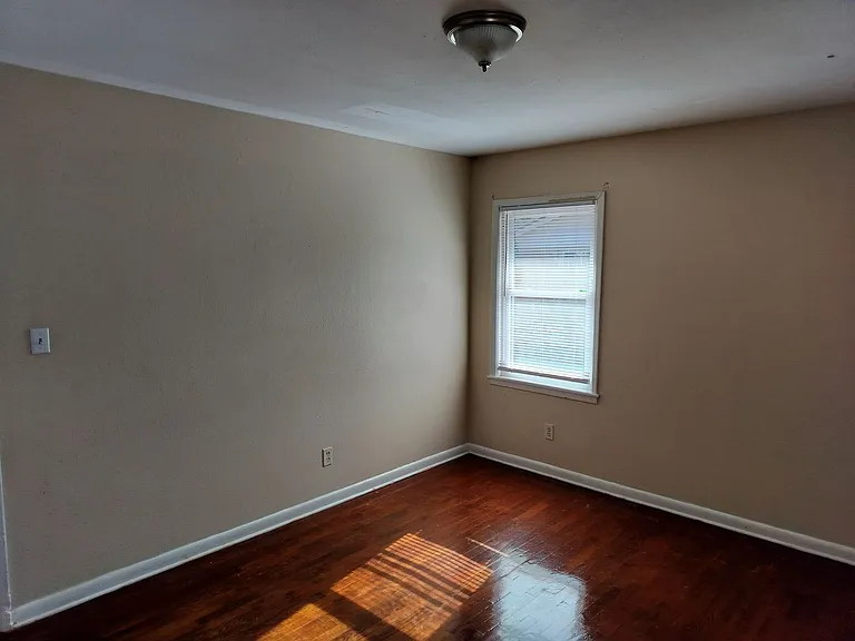 4038 Village Dr — Photo 11