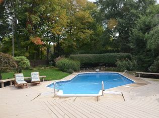 2851 Fulmer Dr, Stow, OH 44224