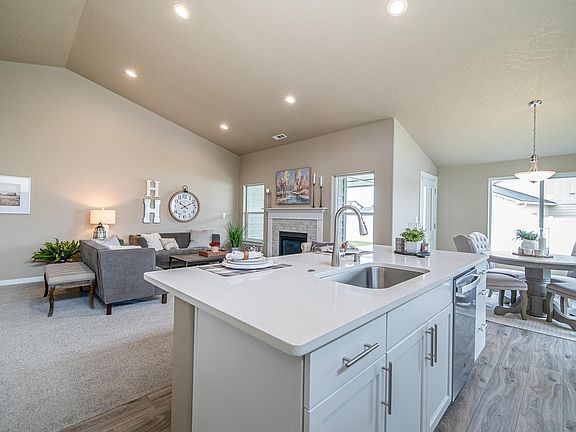 4th image of 6305 Nauvoo Ln