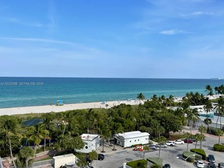5313 Collins Ave #1004 — Photo 19