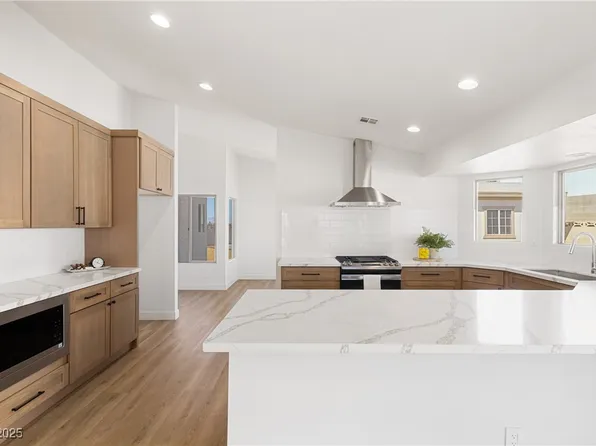 800 Anchor Dr, Henderson, NV 89015