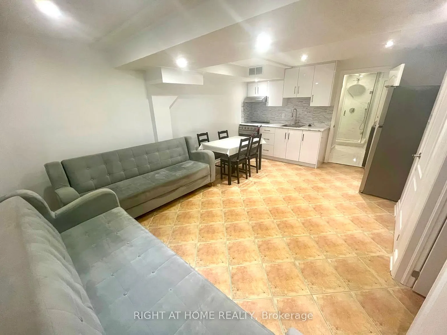 1 bed, $1,650 — Photo 2