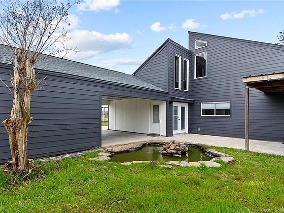 5th image of 2637 Edgewood Ln