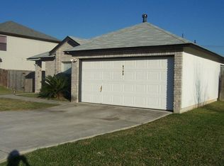 2122 Mossy Creek Dr, San Antonio, TX 78245