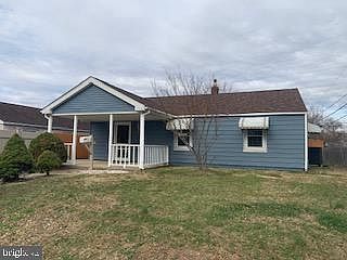1st image of 323 Martin Dr