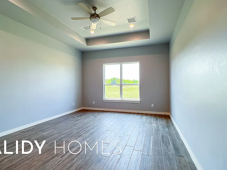 435 Remington Ave — Photo 15