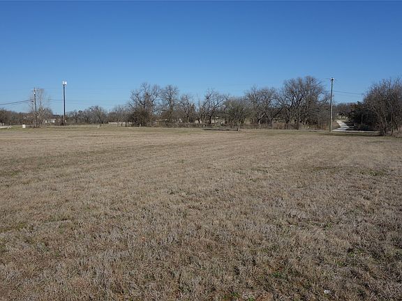 4th image of 9 Moura Ct