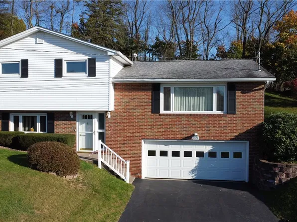 1329 Parshall St, Wellsville, OH 43968