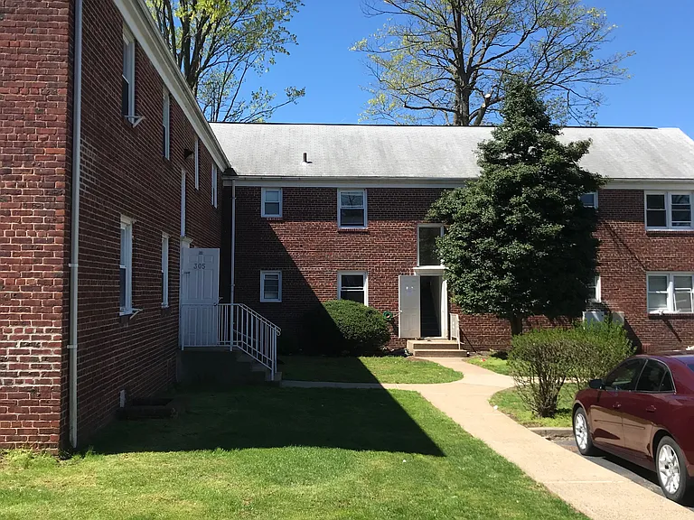 Highland Park Gardens — Photo 17