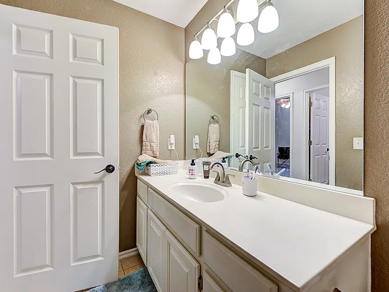 2912 Devonshire Dr — Photo 27