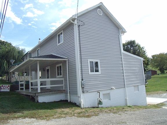 Eastern view-driveway access