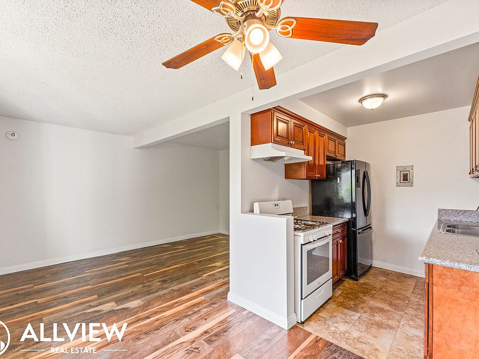 1st image of 141 N Lewis St APT 5