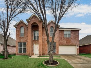 5801 Robins Way, North Richland Hills, TX 76180