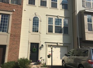 147 Royal Ct, Warrenton, VA 20186