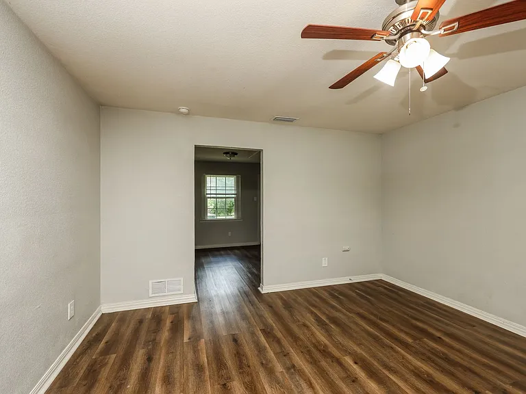 1754 E Red Bird Ln — Photo 5