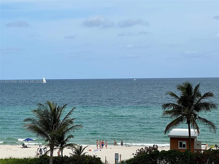 1950 S Ocean Dr #4-B — Photo 16