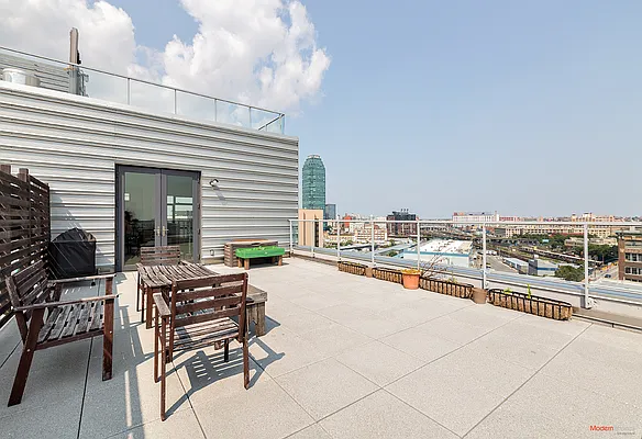 Sold by Modern Spaces | media 8