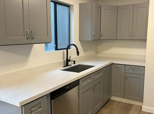 6001 SW Charlestown St #1, Seattle, WA 98116