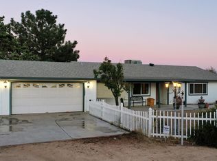 8623 Gobi Rd, Phelan, CA 92371
