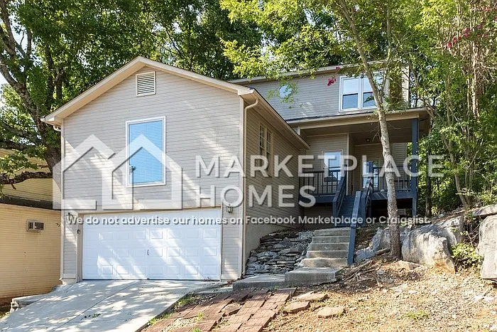 3 bed, 2.5 bath, 2087 sqft, $1,840 — Photo 2