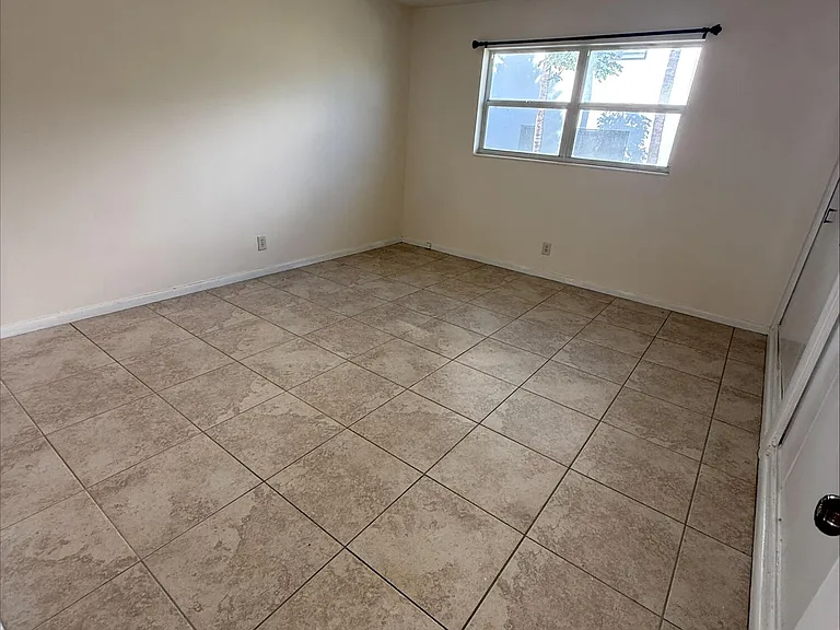 220 Inlet Way #3 — Photo 14
