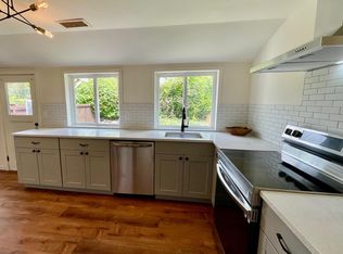 4223 164th St SW #A, Lynnwood, WA 98087