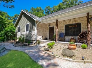 328 River Ridge Rd, Sealy, TX 77474