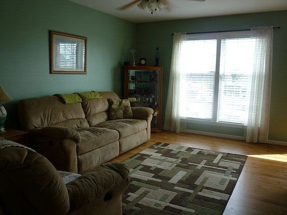 5th image of 10239 Katies St